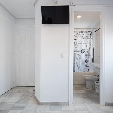Hostal Alicia San Pedro de Alcantara Luaran gambar