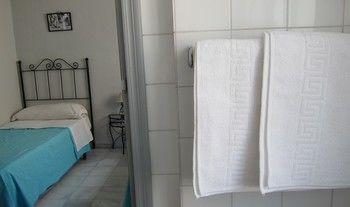 Hostal Alicia San Pedro de Alcantara Luaran gambar